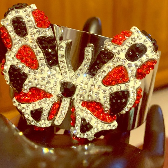 Red black & white Austrian crystal butterfly cuff - Picture 1 of 4